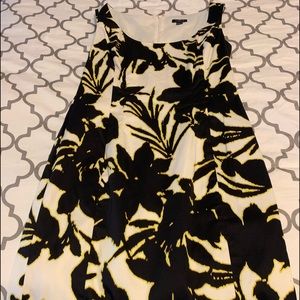 Ann Taylor Spandex Floral Dress Size 2